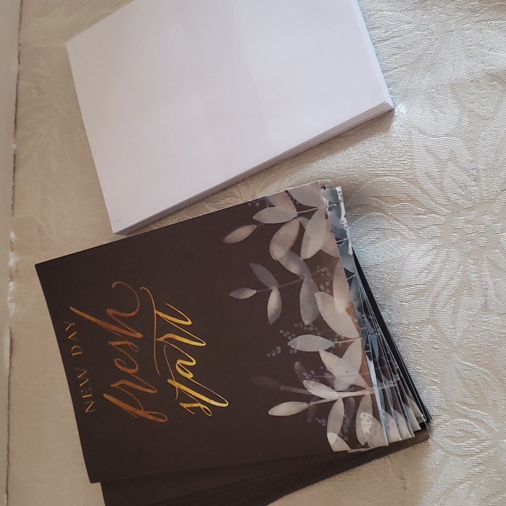 15 Note Cards & Envelopes - Picture 4 of 4